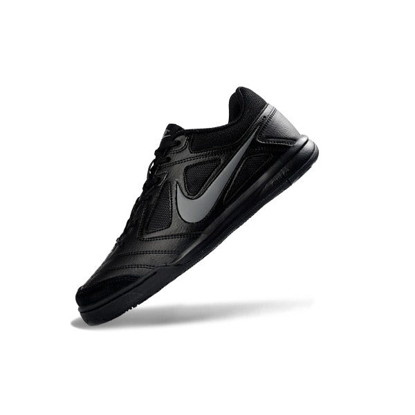 Nike SB Gato x Supreme Black — Triple Black IC — Imagen 4