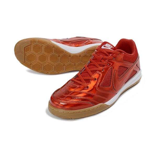 Chuteira Nike SB Gato x Supreme Metallic Red IC — Imagem 2